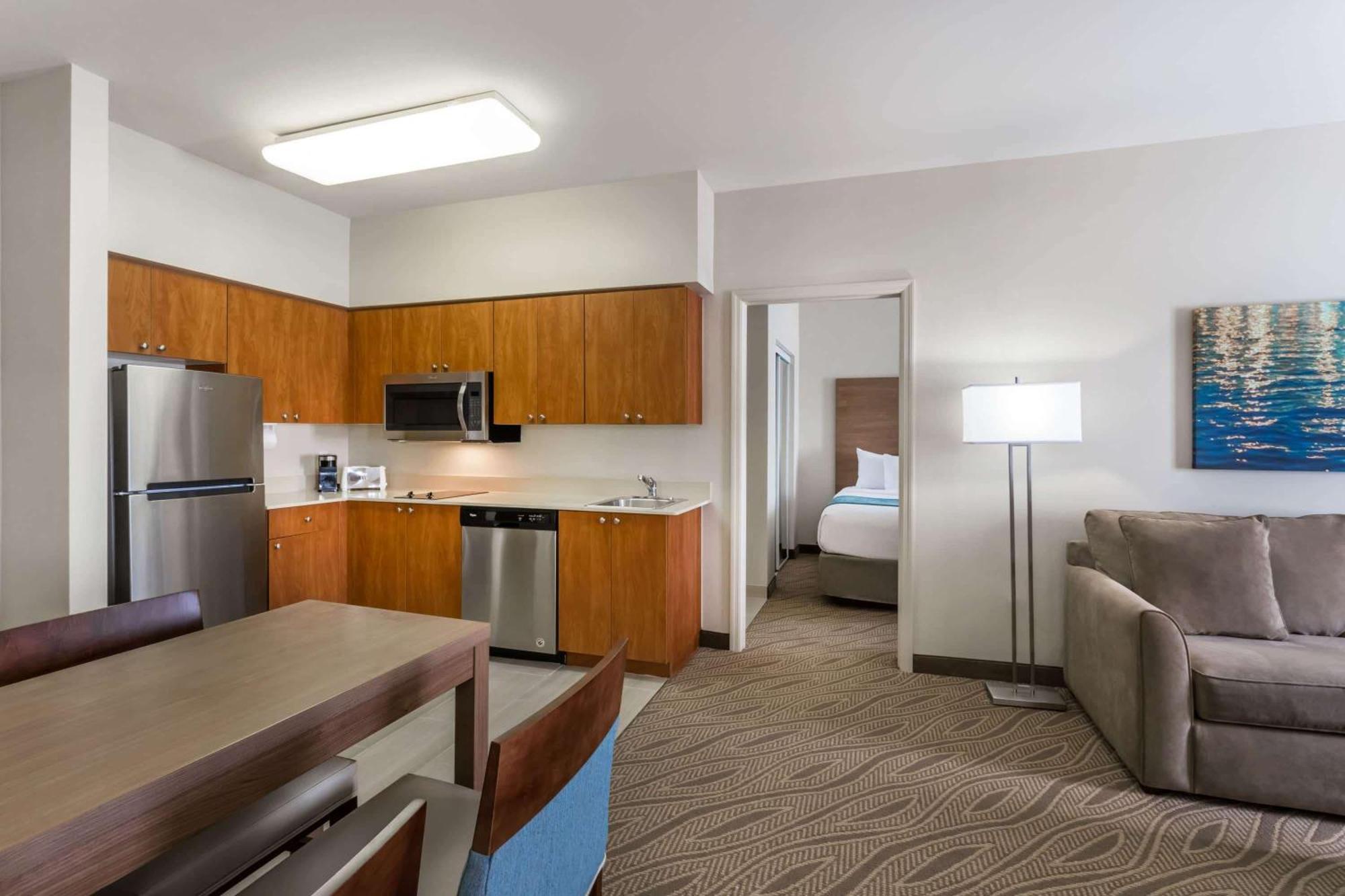 Hawthorn Extended Stay By Wyndham Naples Vineyards Exterior photo