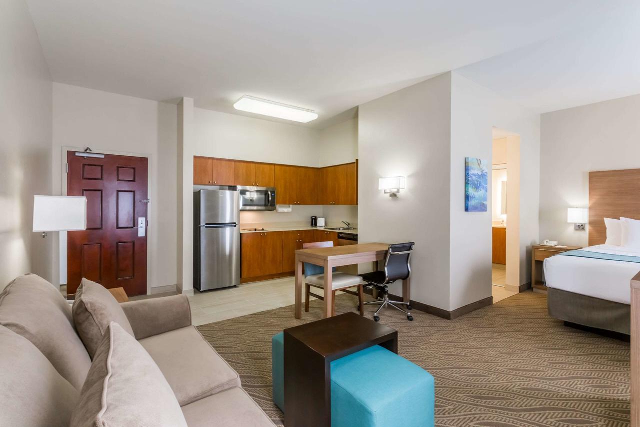 Hawthorn Extended Stay By Wyndham Naples Vineyards Exterior photo